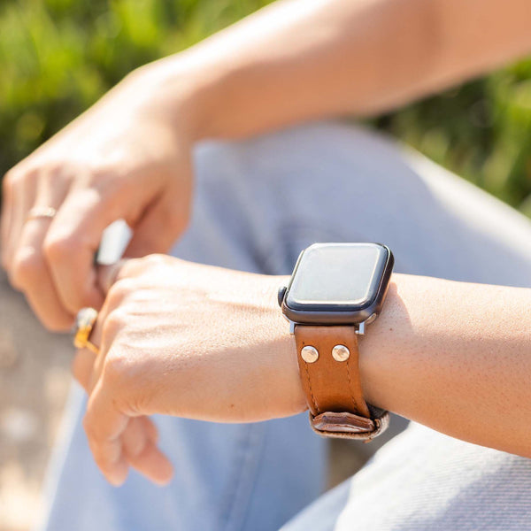 leather Apple Watch strap